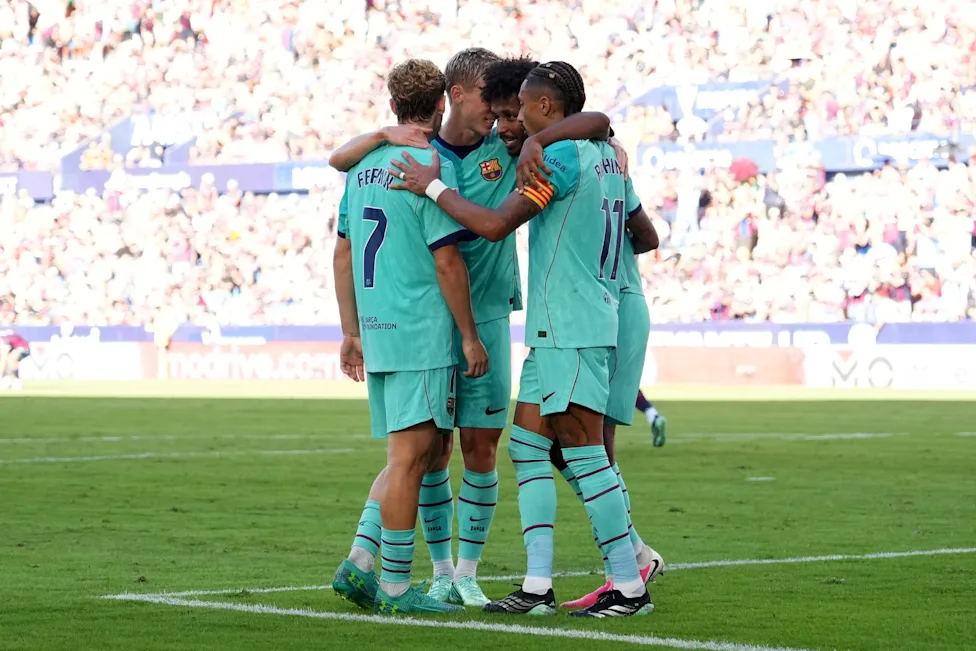Barcelona Survive Late Levante Fightback